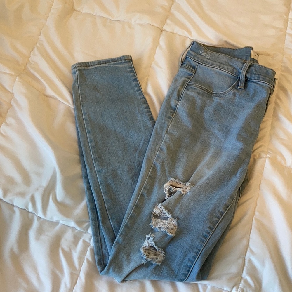 ripped skinny jeans